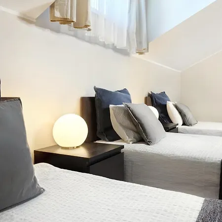 Pod Zamkom-boleraz Vendégház Bélaház